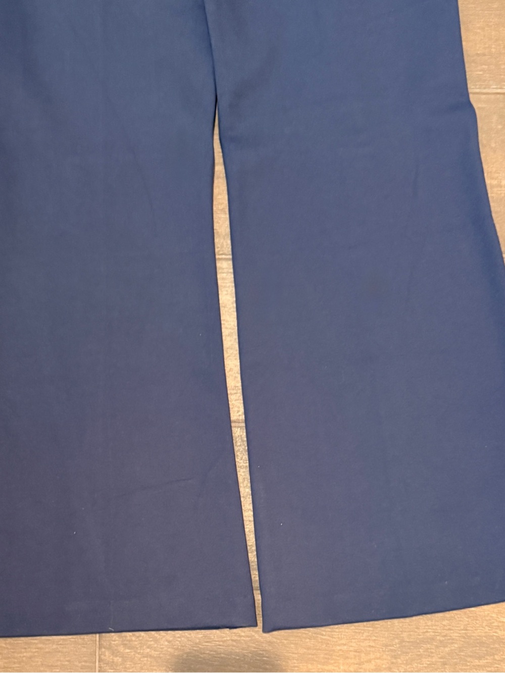 Quince Ultra-Stretch Ponte Flare Leg Pants NWT - Picture 10 of 11